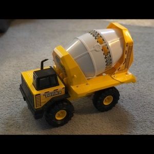 Tonka cement mixer truck
